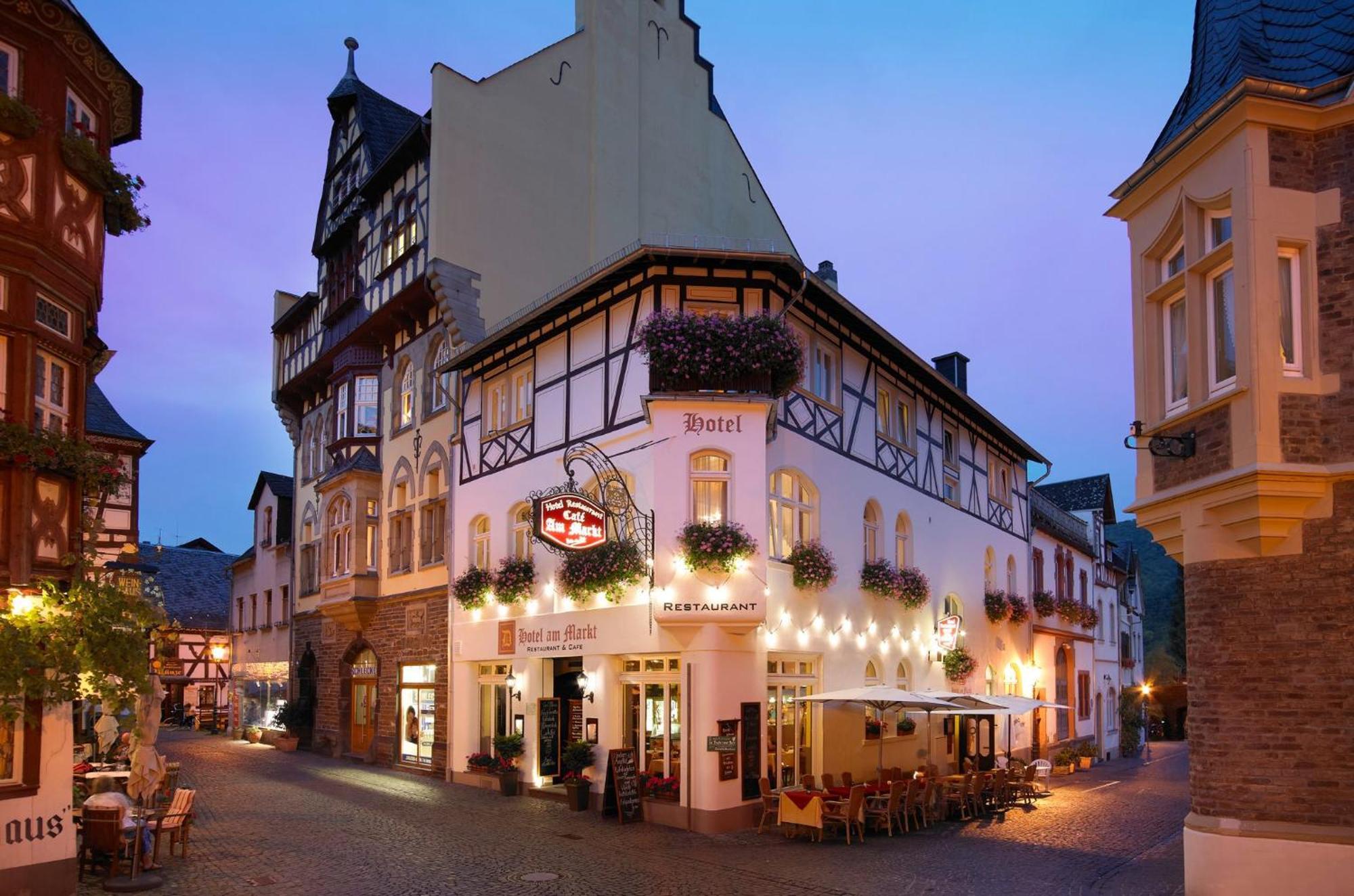 Hotel Am Markt باشاراش المظهر الخارجي الصورة