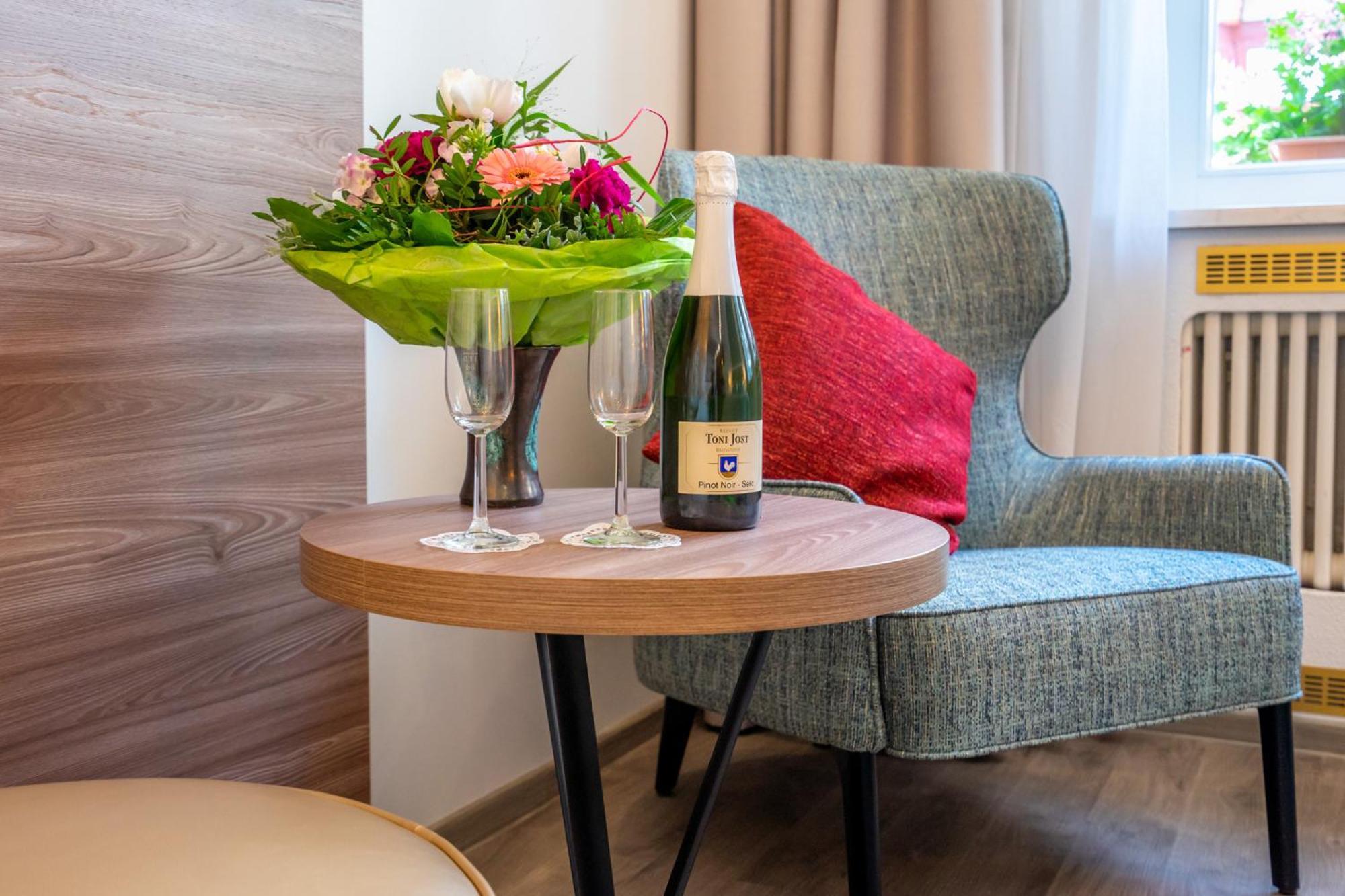 Hotel Am Markt باشاراش المظهر الخارجي الصورة