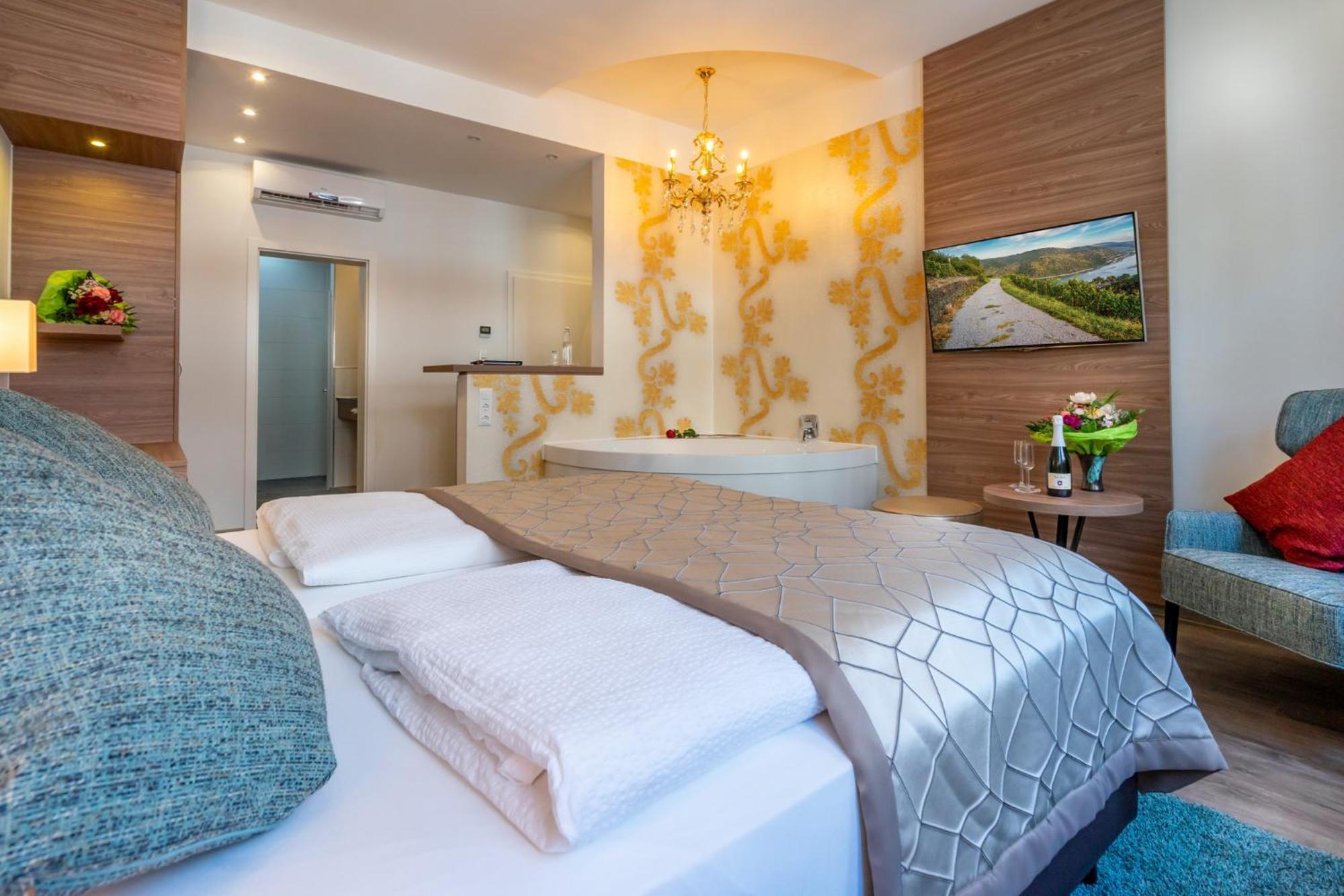 Hotel Am Markt باشاراش المظهر الخارجي الصورة