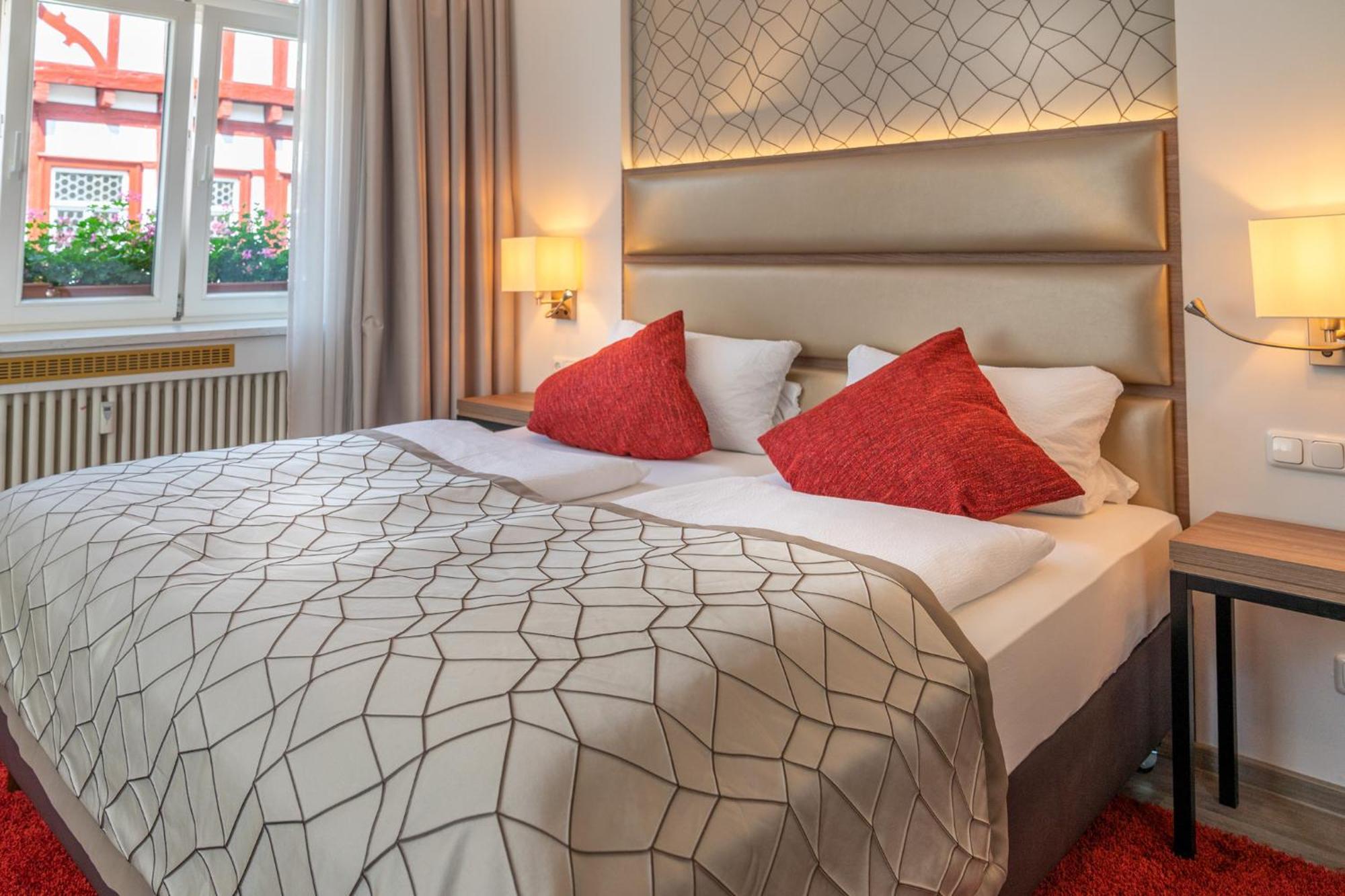 Hotel Am Markt باشاراش المظهر الخارجي الصورة