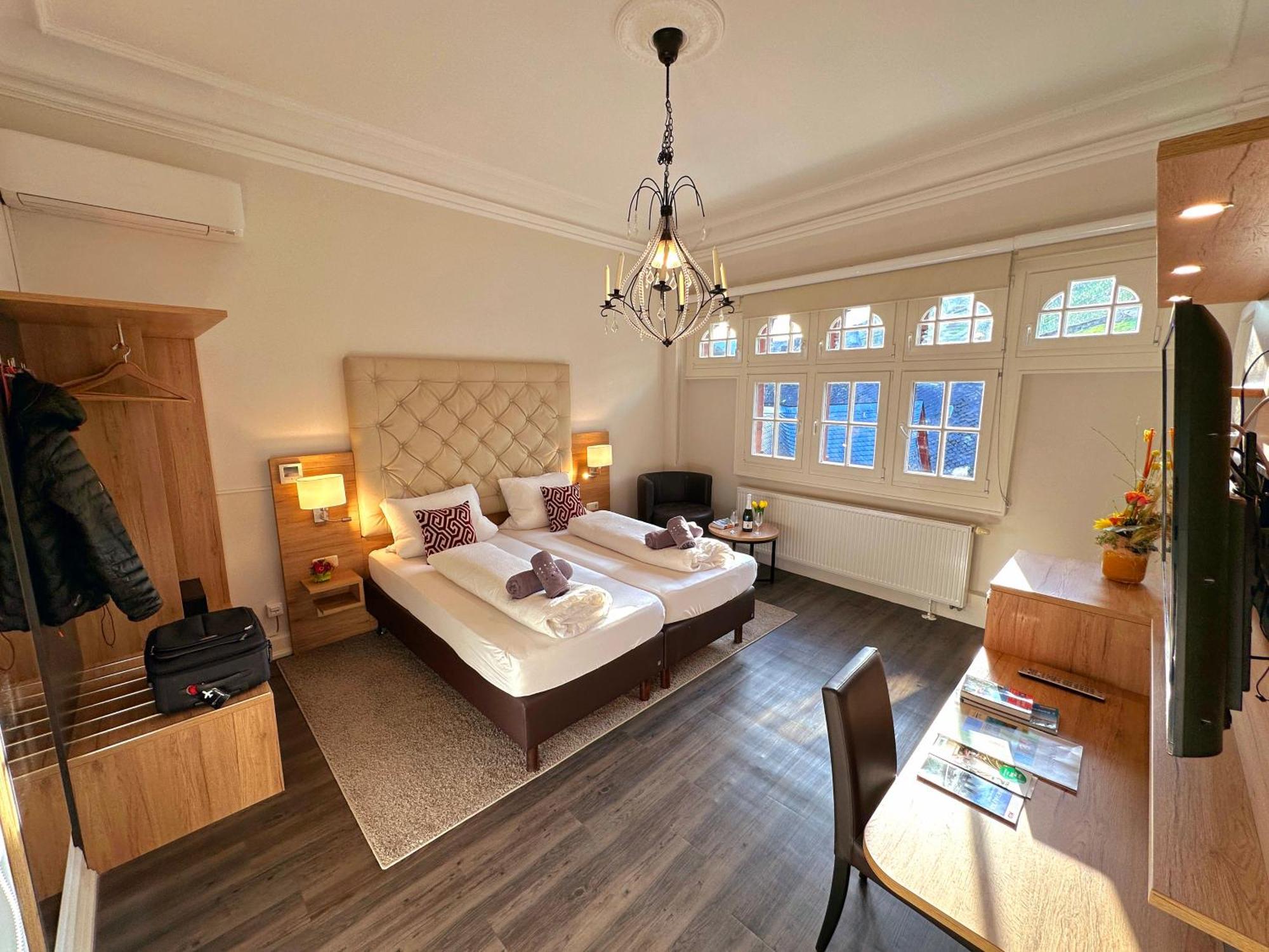 Hotel Am Markt باشاراش المظهر الخارجي الصورة