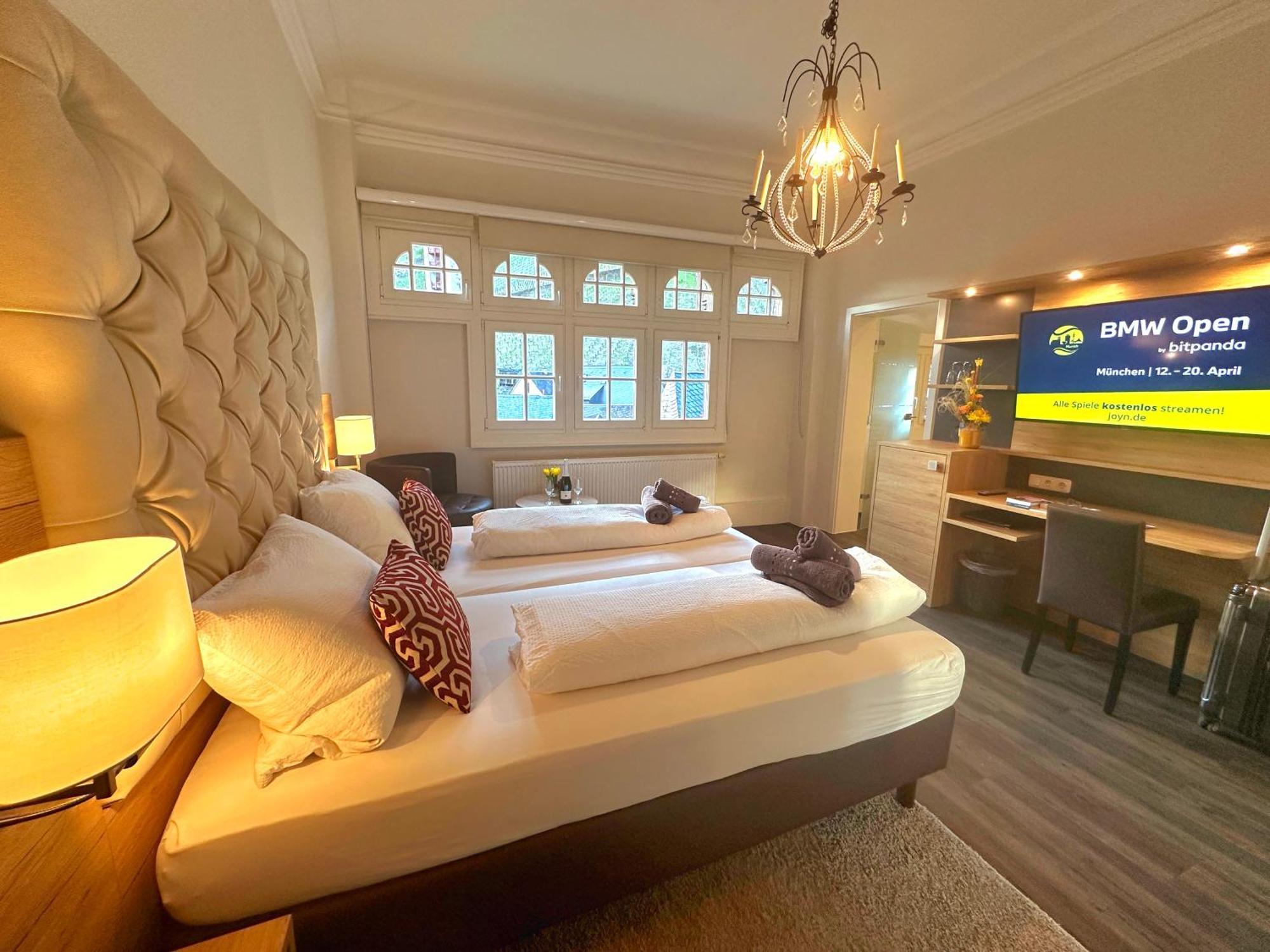 Hotel Am Markt باشاراش المظهر الخارجي الصورة