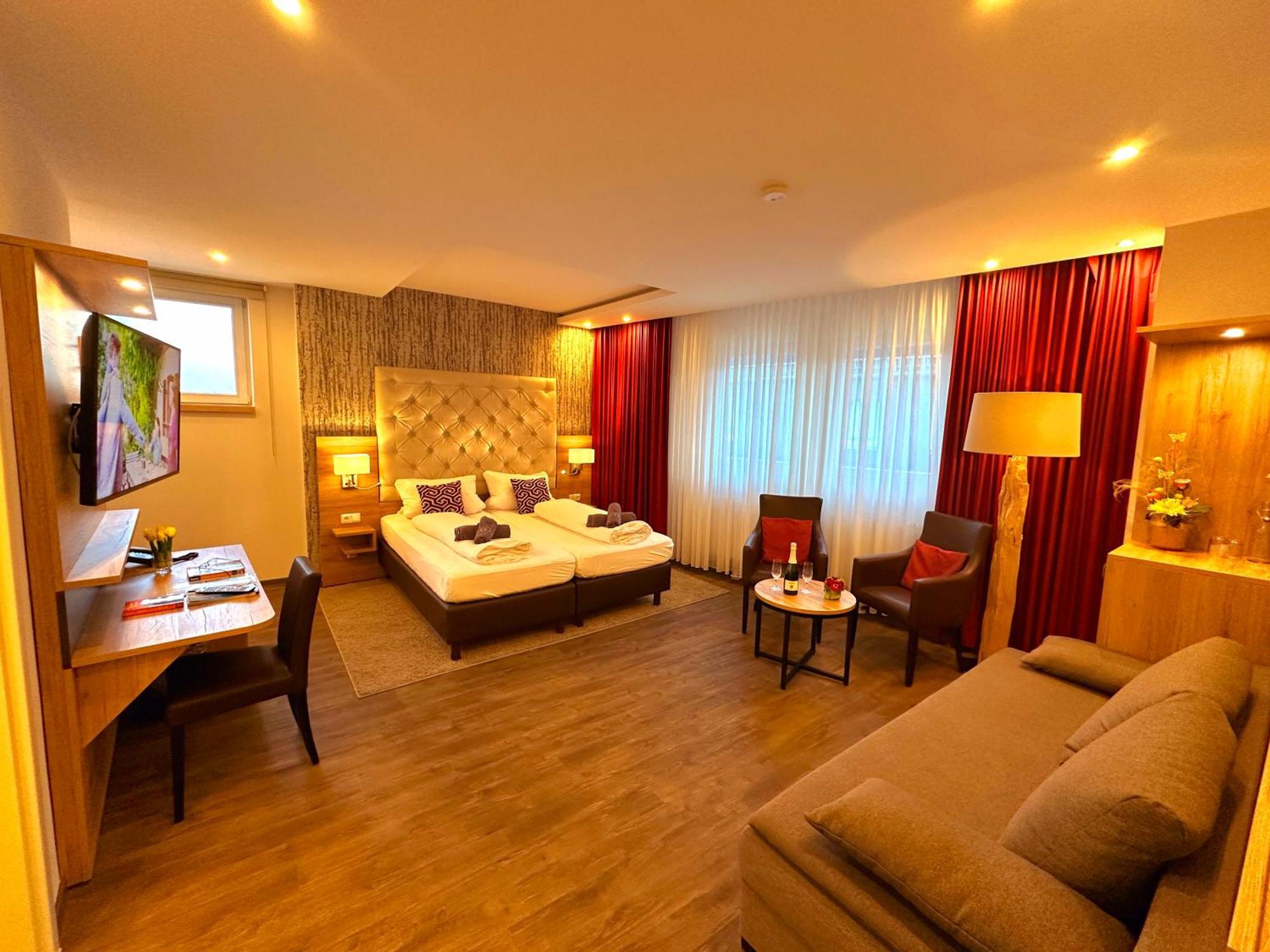 Hotel Am Markt باشاراش المظهر الخارجي الصورة