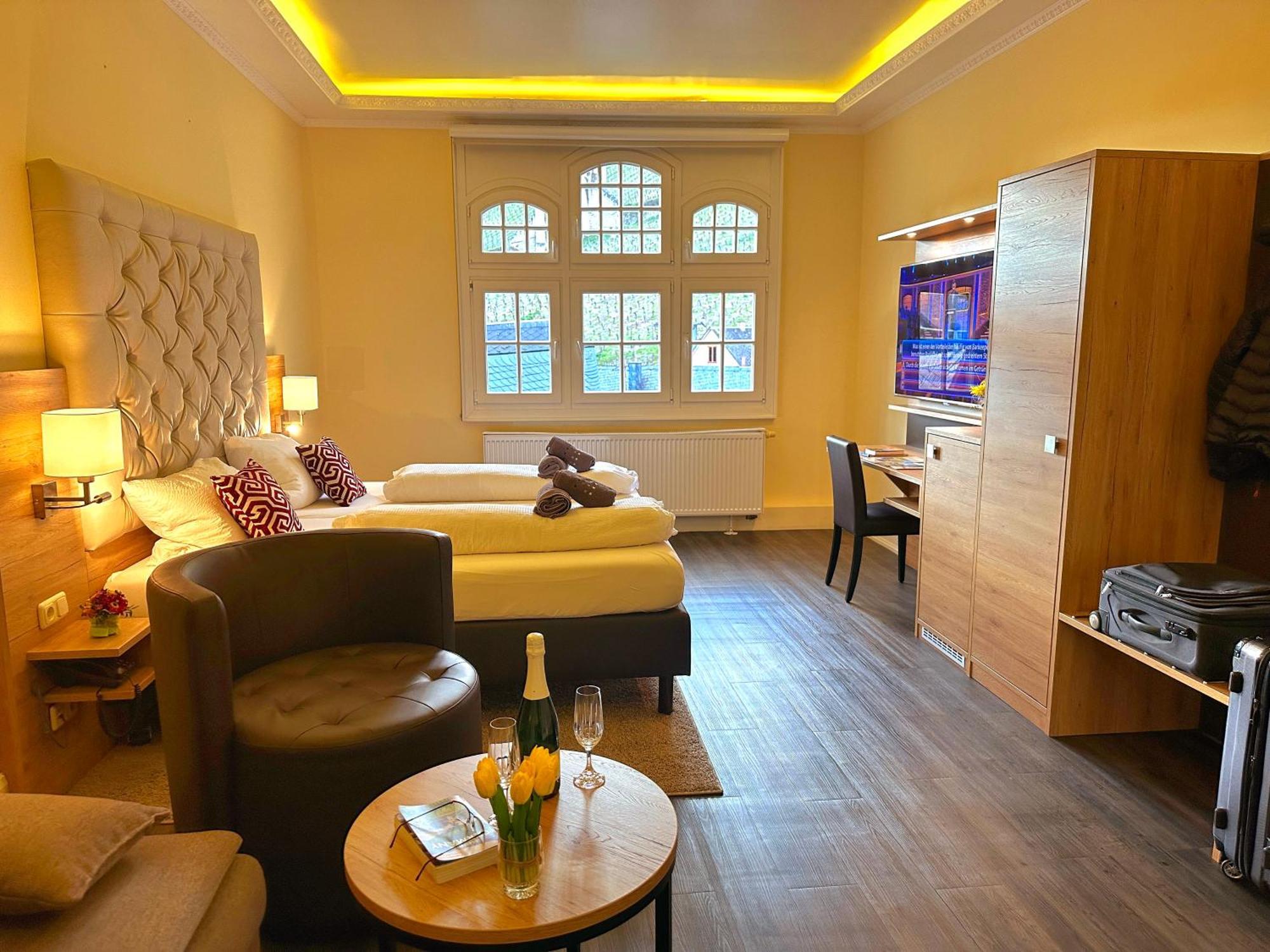 Hotel Am Markt باشاراش المظهر الخارجي الصورة